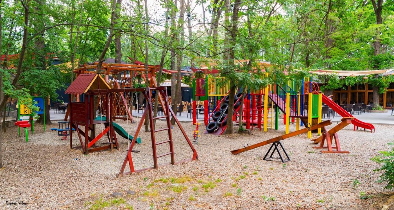 Forest M,Constanta Valu lui Traian 외부 사진